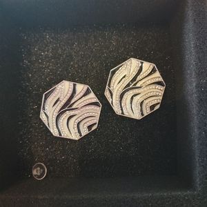 Samba Octagon Studs "Zebra"